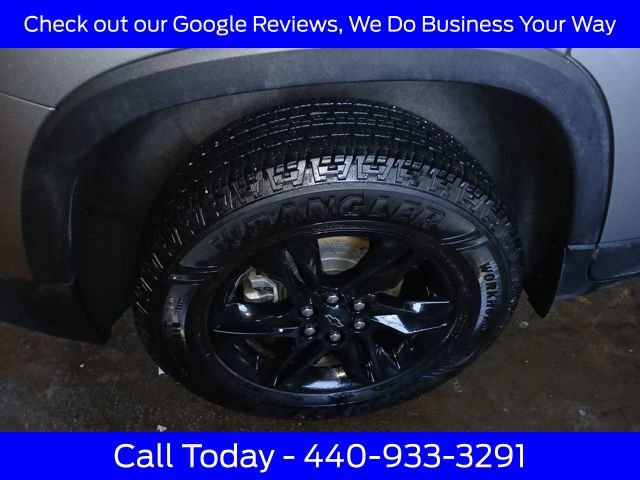 Used 2023 Chevrolet Traverse LS w/ Midnight/Sport Edition image 22