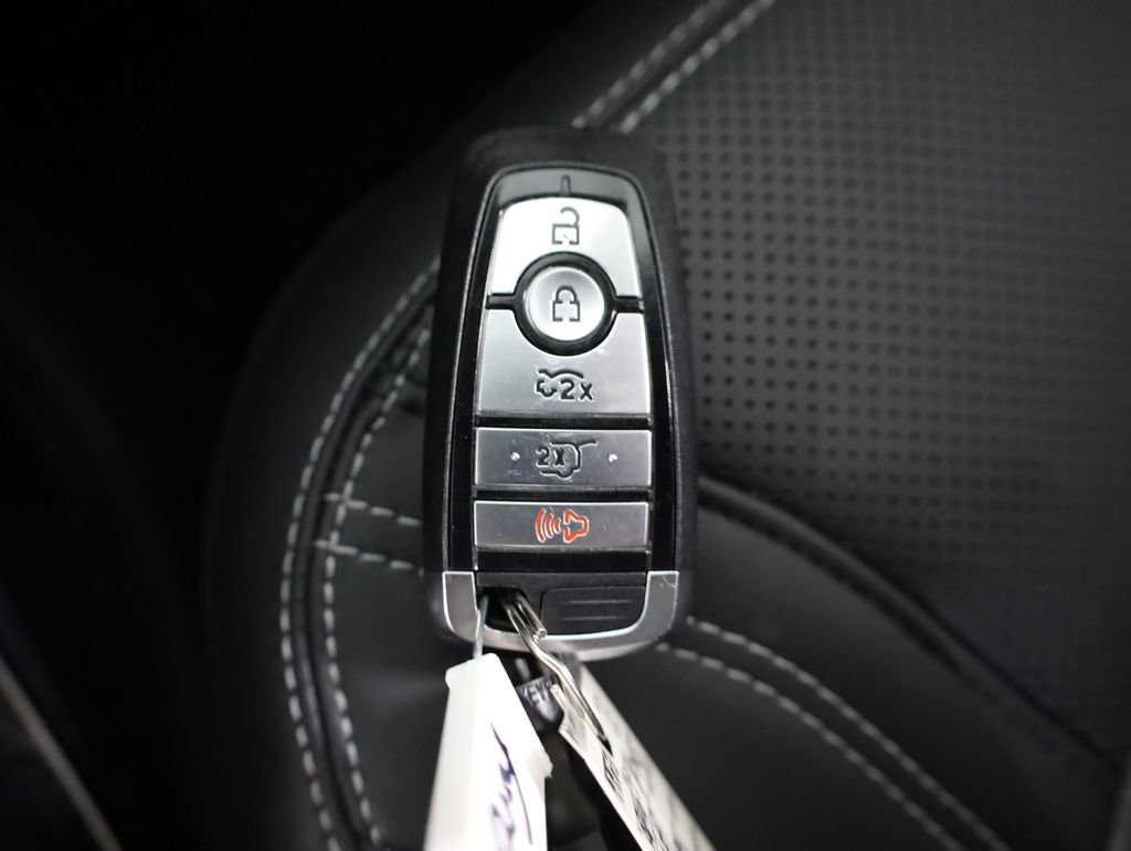 Certified 2025 Ford Mustang Mach-E Premium image 30