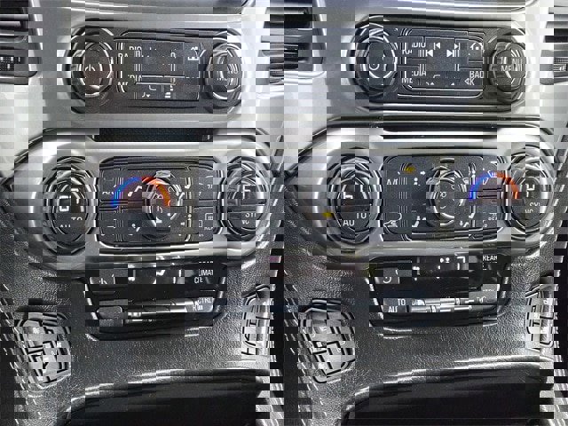 Used 2018 Chevrolet Tahoe Premier image 16