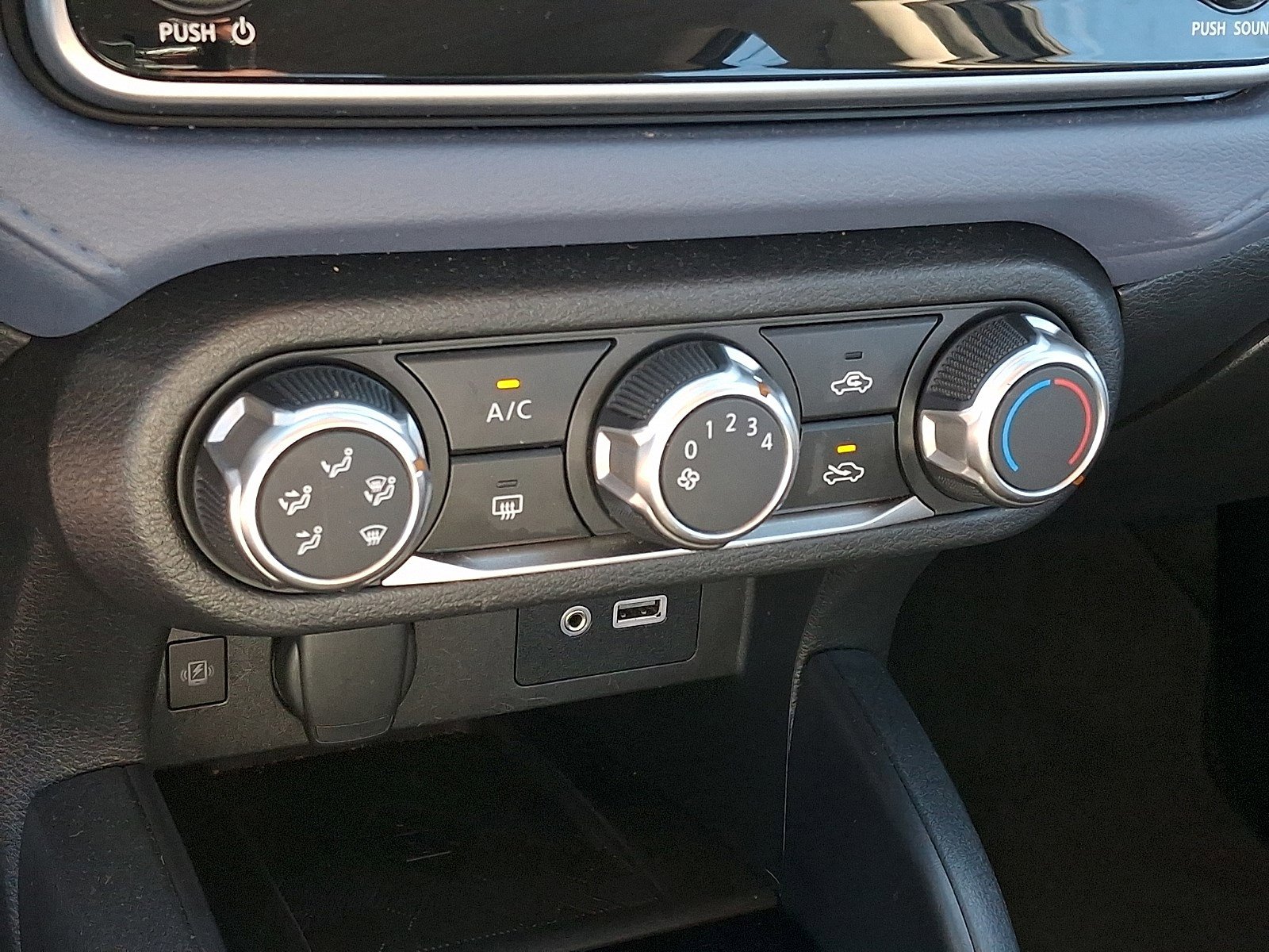 Used 2024 Nissan Versa SV image 14