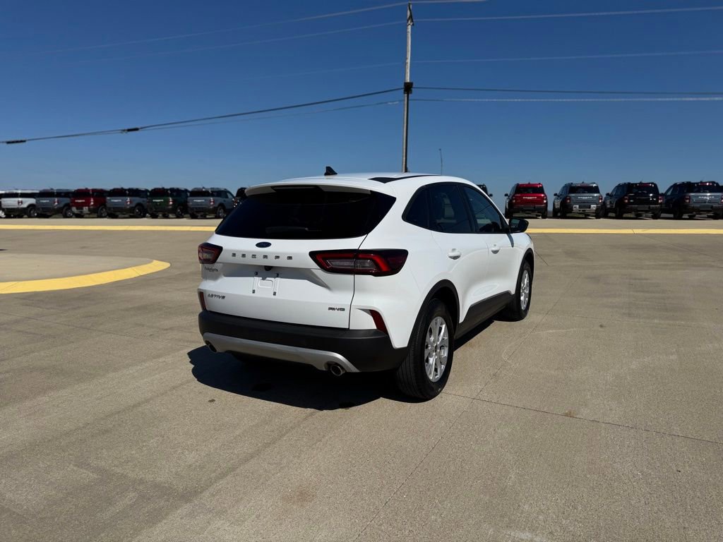 Certified 2025 Ford Escape Active AWD/4WD image 5