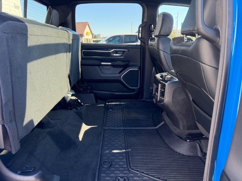 Used 2022 RAM 1500 Laramie AWD/4WD image 30