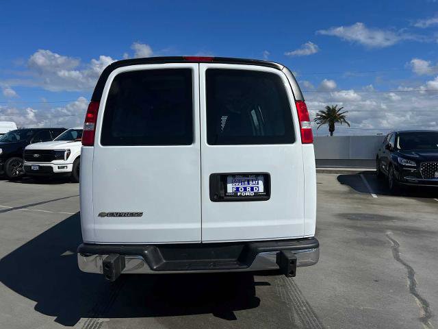Used 2024 Chevrolet Express 2500 WORK VAN w/ Driver Convenience Package image 5