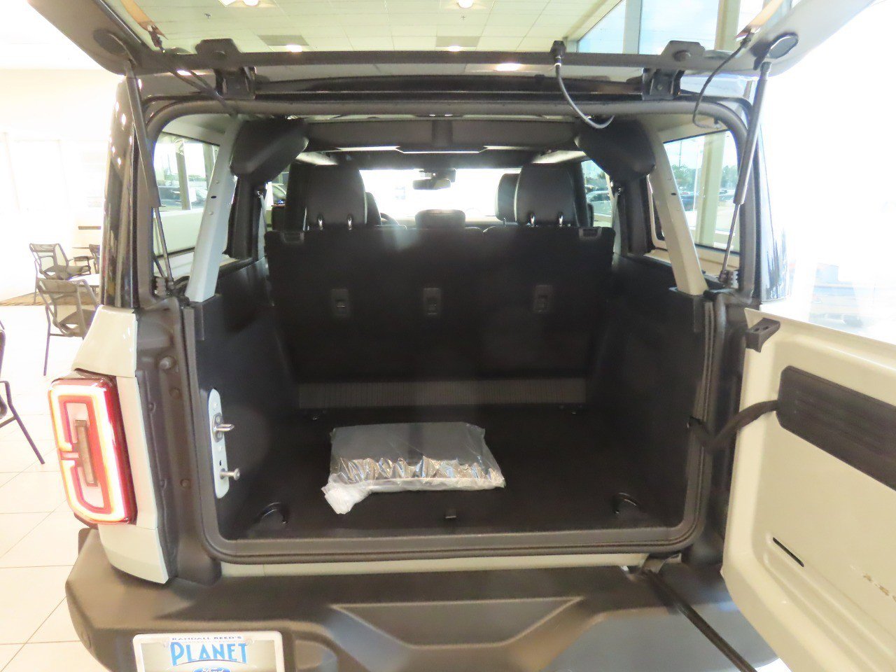 Certified 2024 Ford Bronco Wildtrak AWD/4WD image 12
