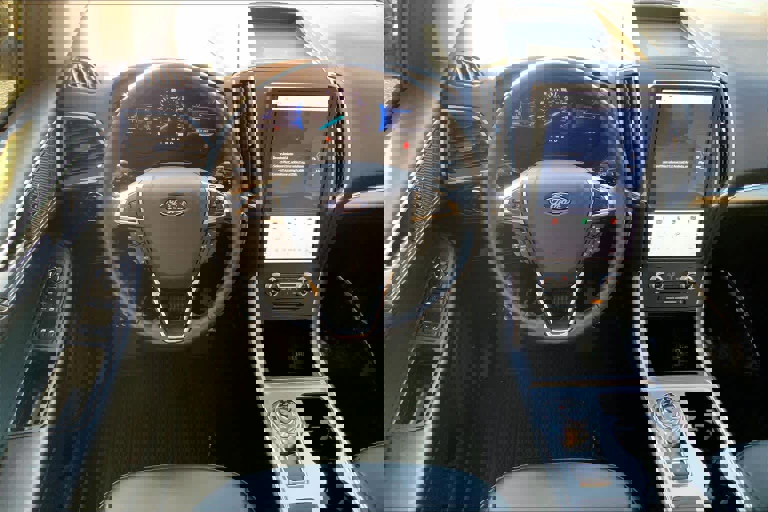 Certified 2024 Ford Edge SEL w/ Sport Appearance Package image 8