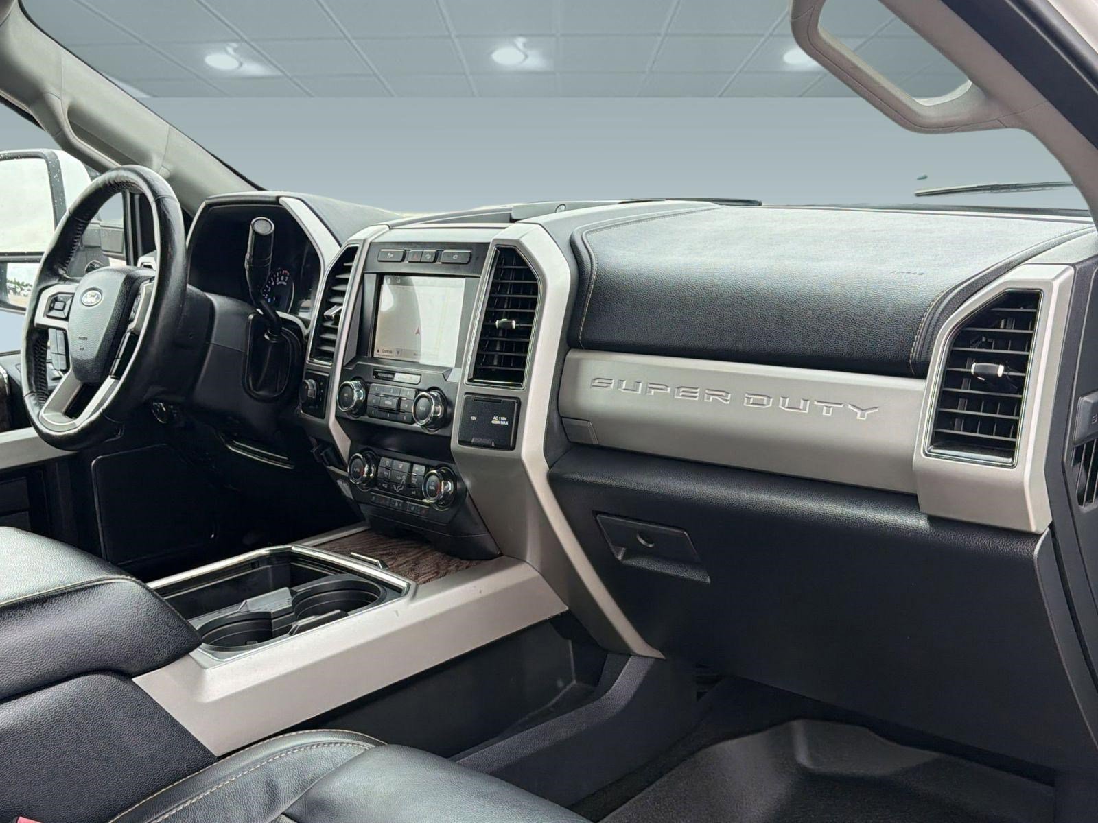 Certified 2019 Ford F250 Lariat w/ Lariat Ultimate Package AWD/4WD image 29