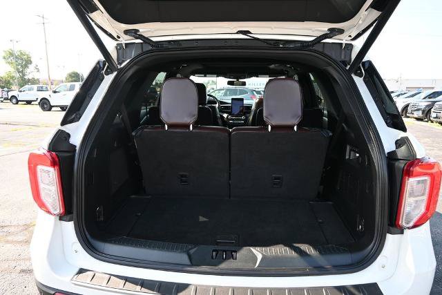 Certified 2021 Ford Explorer Platinum w/ Equipment Group 601A AWD/4WD image 11