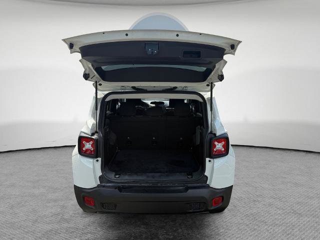 Used 2023 Jeep Renegade Latitude AWD/4WD image 25