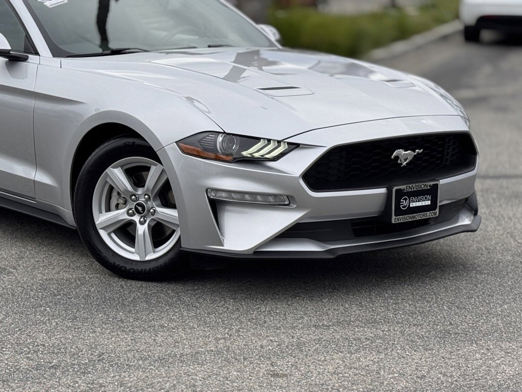 Certified 2019 Ford Mustang Coupe image 3
