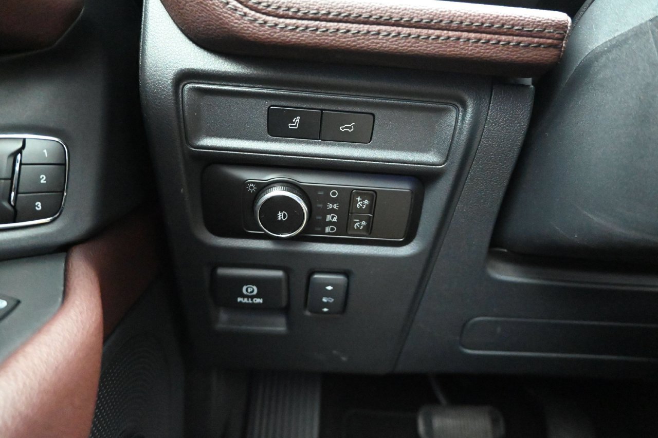 Certified 2023 Ford Expedition Max Limited RWD image 28