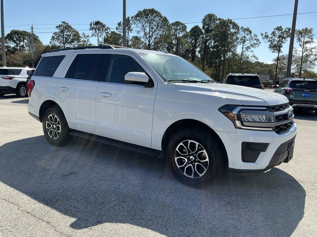Certified 2024 Ford Expedition XLT image 12