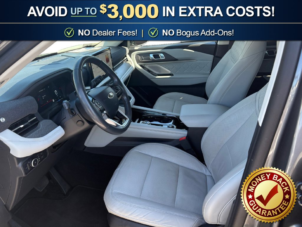 Certified 2025 Ford Explorer Platinum w/ Ultimate Package AWD/4WD image 14