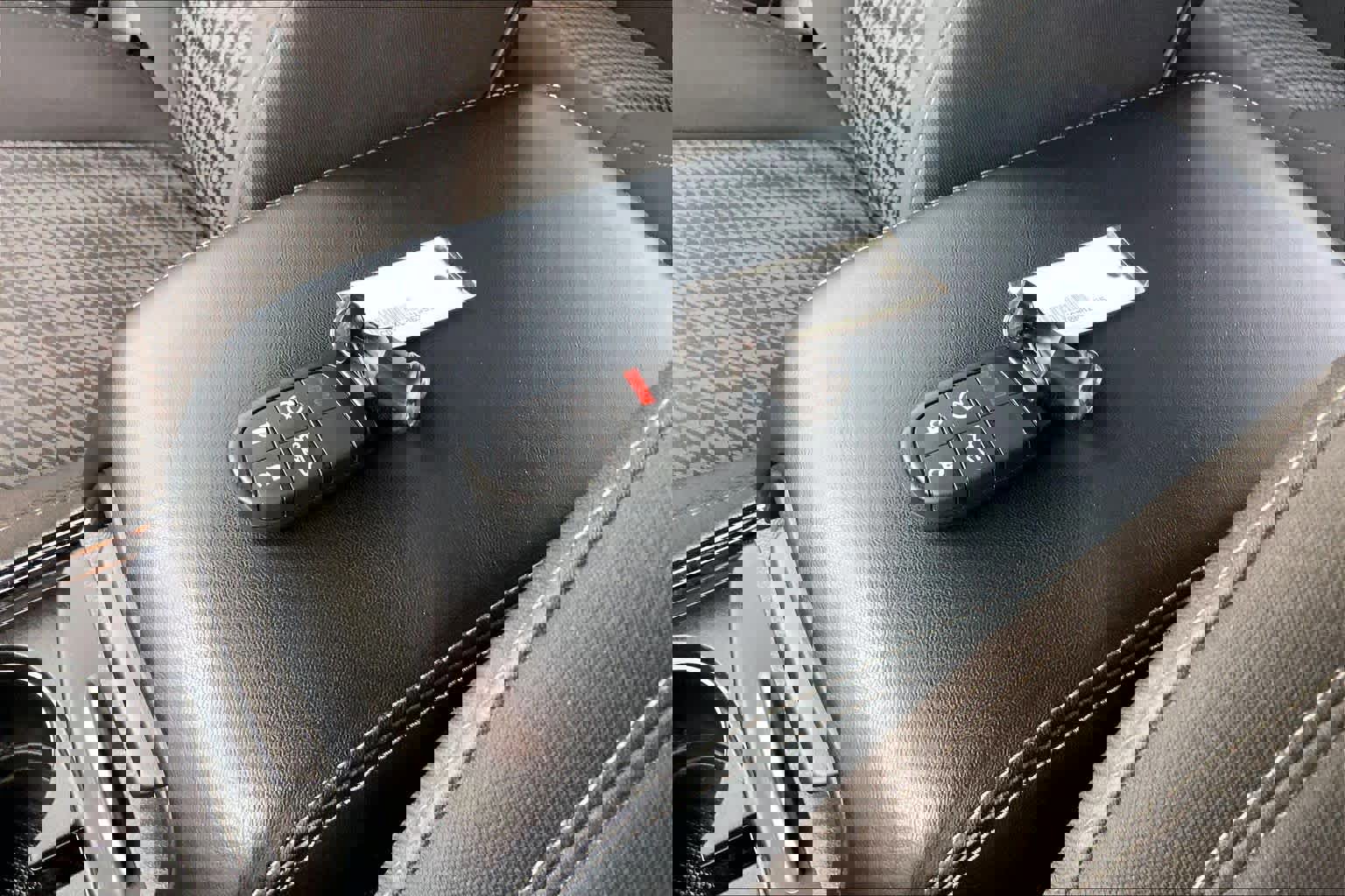 Used 2022 Dodge Charger R/T w/ Blacktop Package image 15