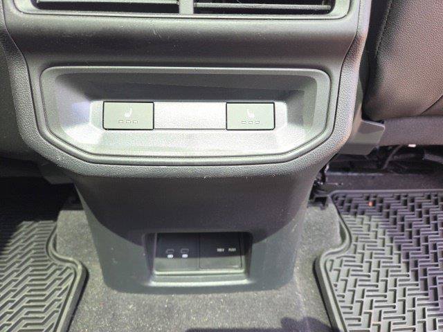 Used 2024 Volkswagen Atlas Cross Sport SEL R-Line AWD/4WD image 24
