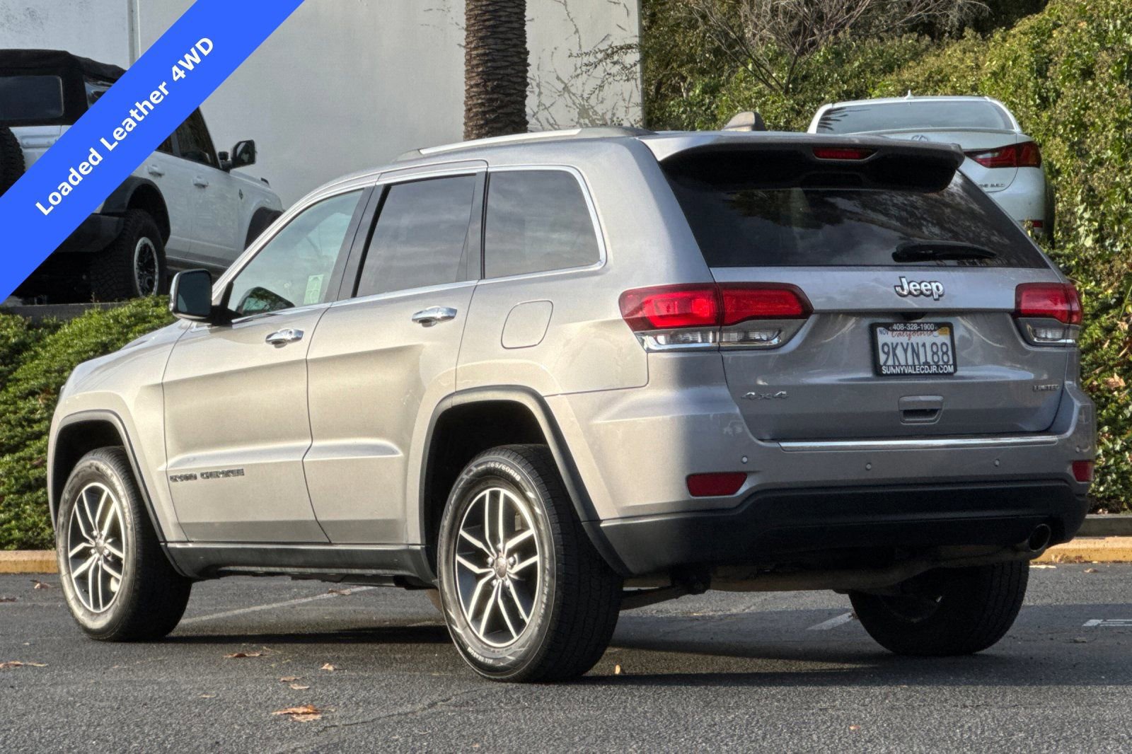 Used 2021 Jeep Grand Cherokee Limited w/ Luxury Group II image 4