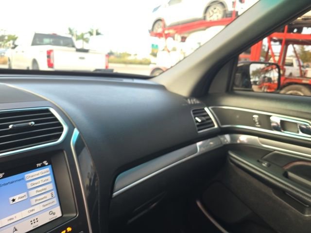 Certified 2017 Ford Explorer Sport w/ Equipment Group 401A image 14