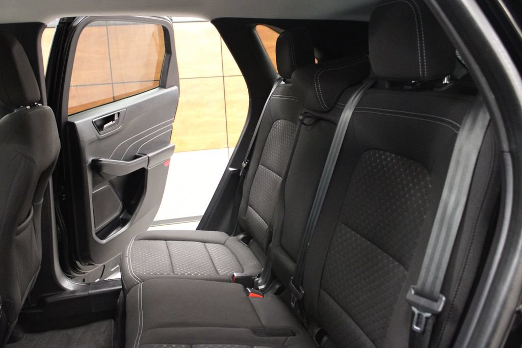 Certified 2024 Ford Escape Active w/ Cold Weather Package FWD image 40