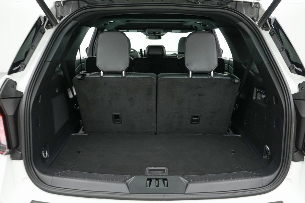 Certified 2025 Ford Explorer ST image 24