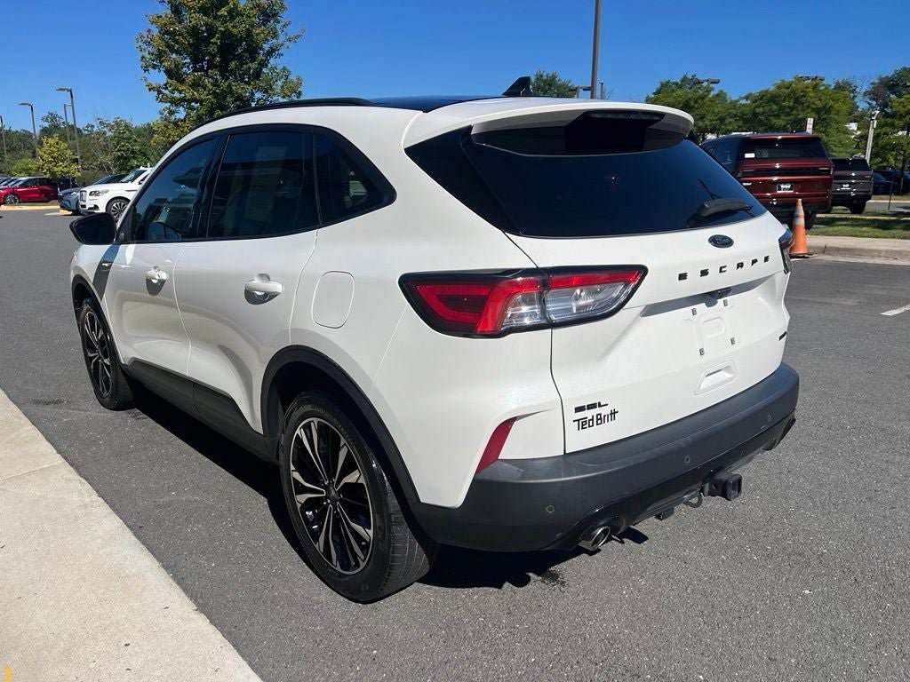 Certified 2022 Ford Escape SEL w/ SEL Stealth AWD Package image 7