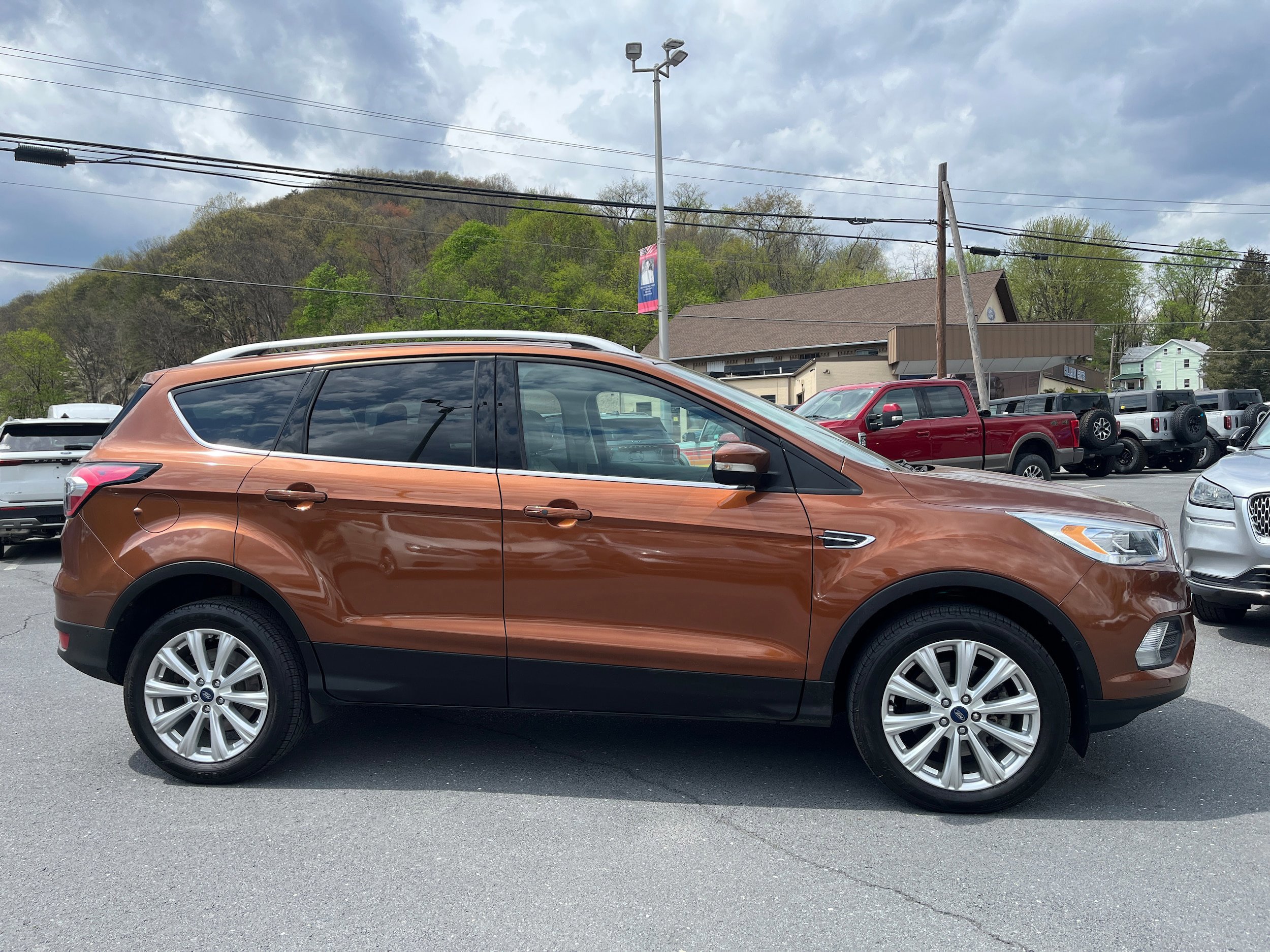 Certified 2017 Ford Escape Titanium w/ Equipment Group 301A AWD/4WD image 5