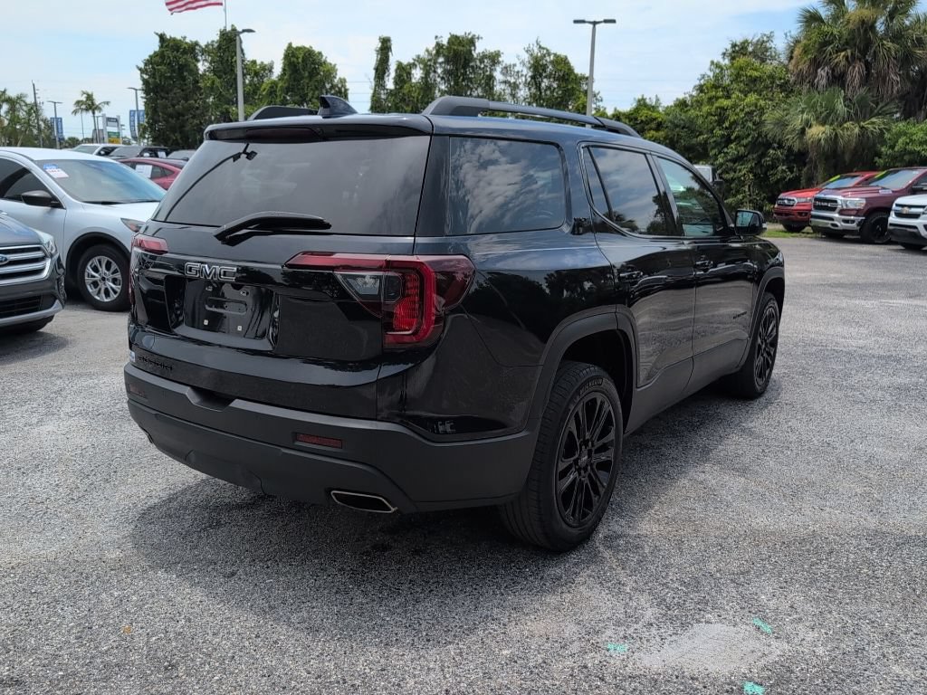 Used 2022 GMC Acadia SLT w/ Elevation Edition FWD image 3