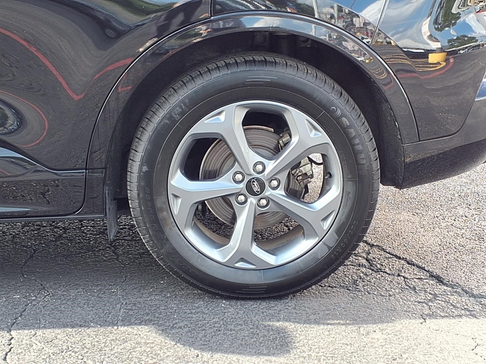 Certified 2024 Ford Escape ST-Line FWD image 9