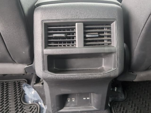 Used 2021 Volkswagen Atlas Cross Sport SEL R-Line image 20