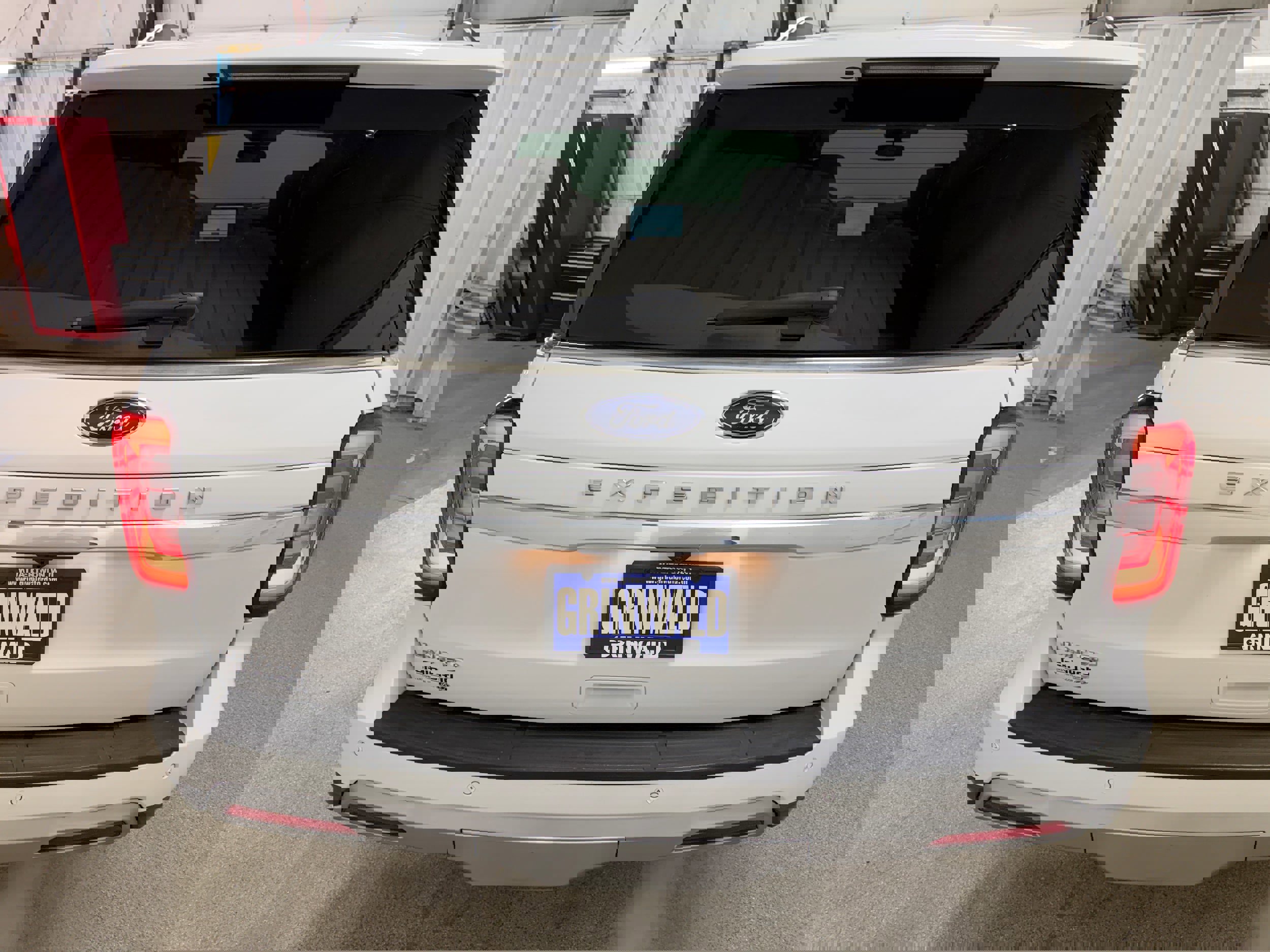 Certified 2024 Ford Expedition Limited image 31