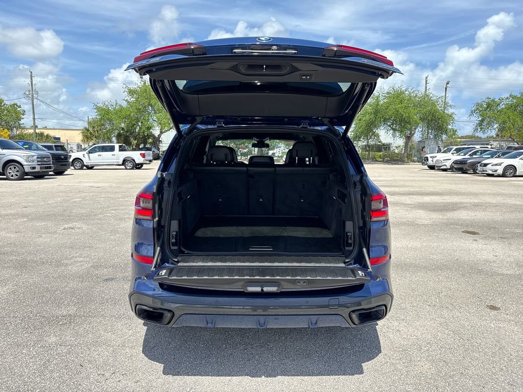 Used 2022 BMW X5 xDrive40i w/ M Sport Package image 28
