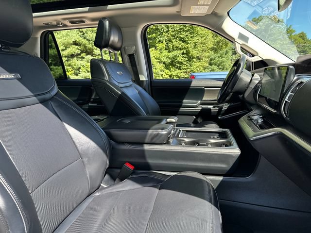 Certified 2025 Ford Expedition Platinum AWD/4WD image 17