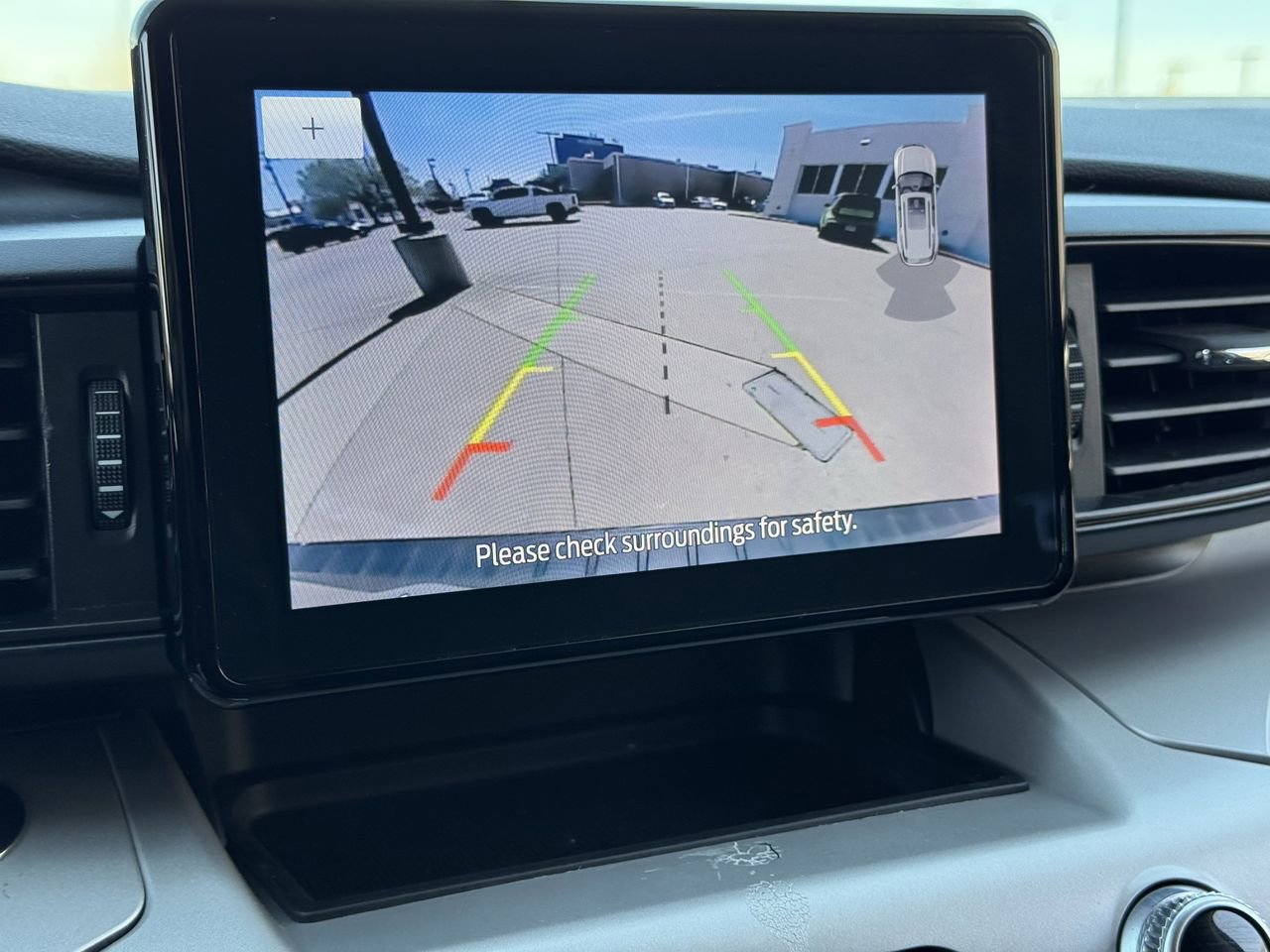 Certified 2024 Ford Explorer XLT image 19