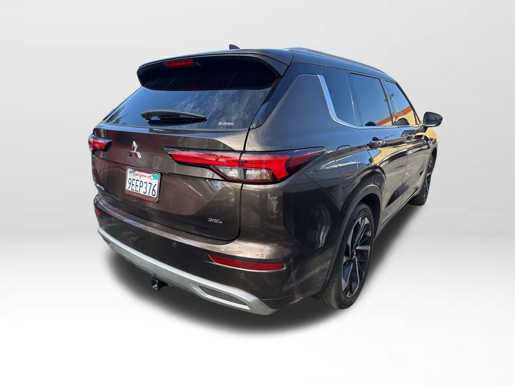 Used 2022 Mitsubishi Outlander SEL image 3