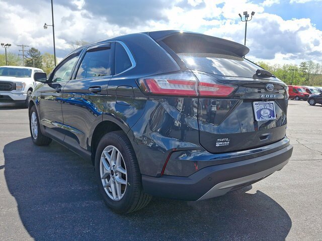Certified 2023 Ford Edge SEL w/ Convenience Package AWD/4WD image 3