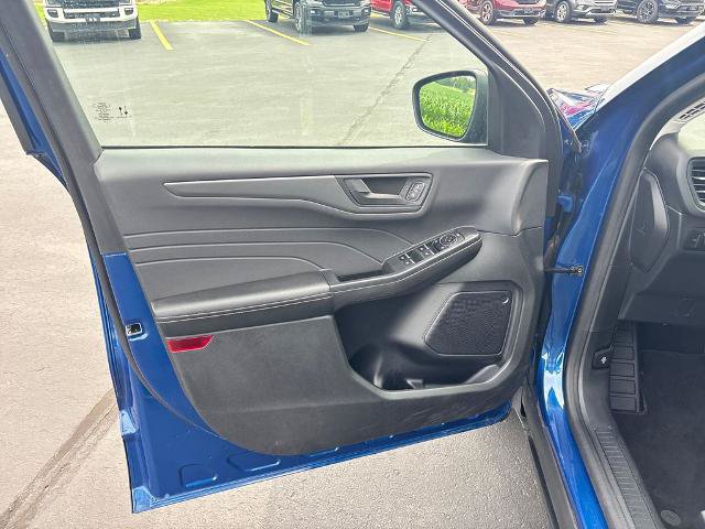Certified 2023 Ford Escape Active AWD/4WD image 12