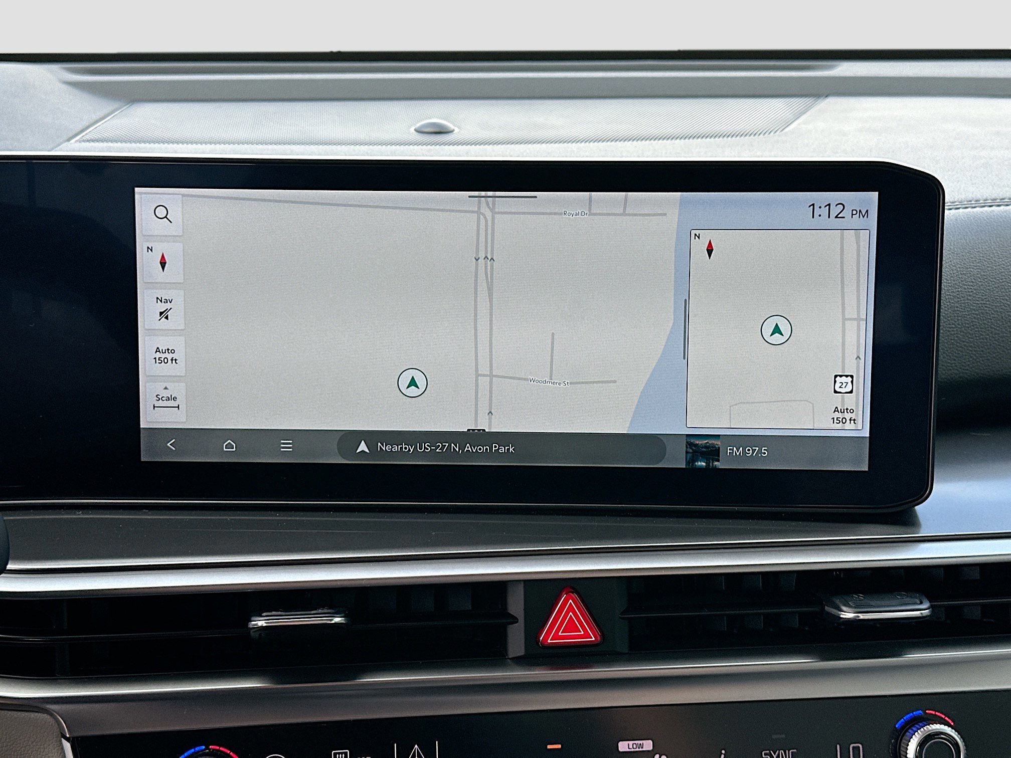 Used 2025 Kia Sorento S image 13