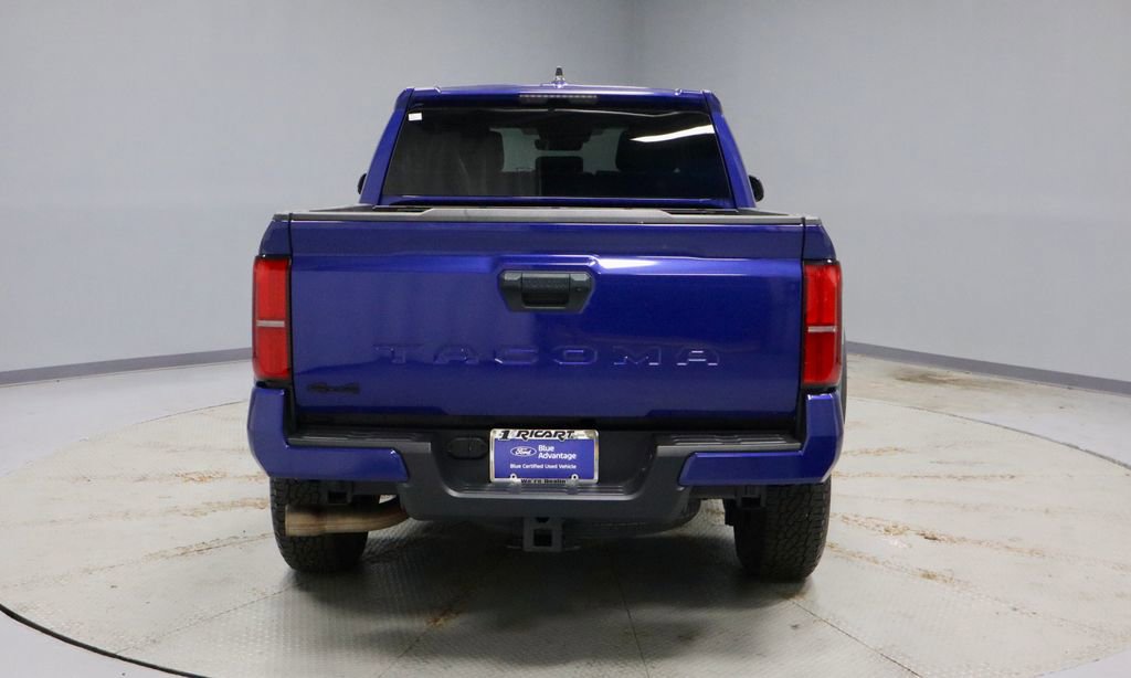 Used 2024 Toyota Tacoma TRD Off-Road AWD/4WD image 10