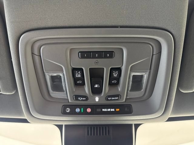 Used 2022 GMC Sierra 1500 SLT w/ SLT Premium Plus Package AWD/4WD image 12