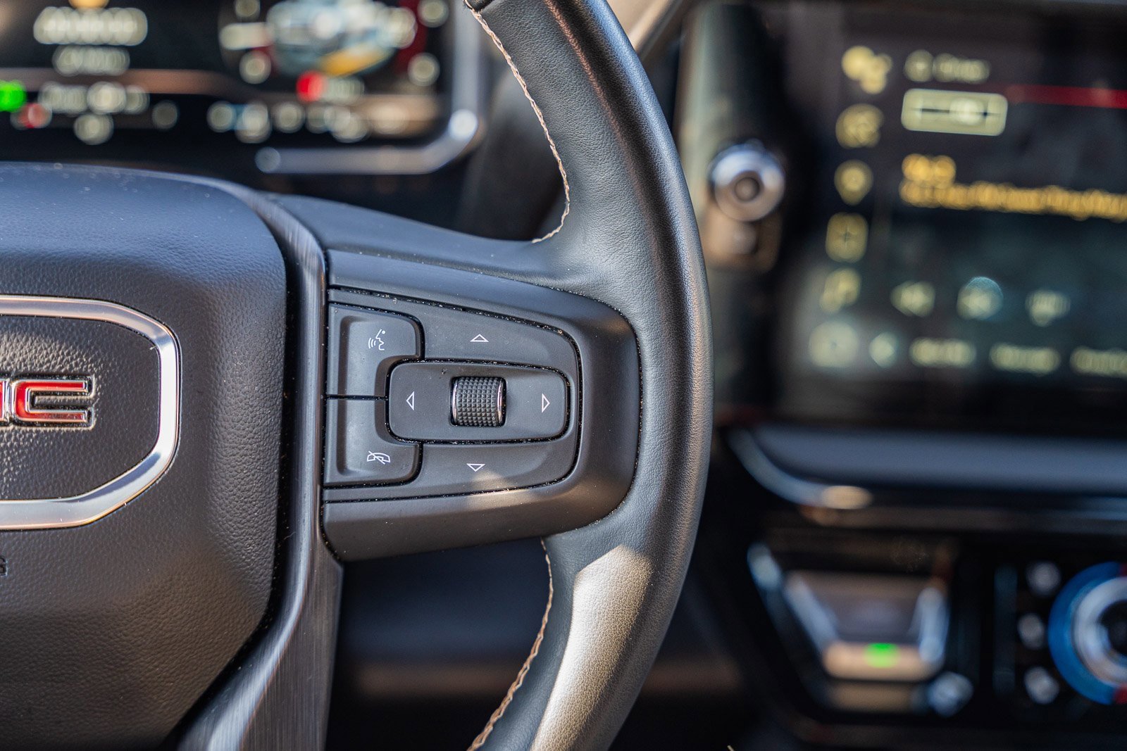 Used 2024 GMC Sierra 2500 AT4 w/ AT4 Premium Plus Package image 39