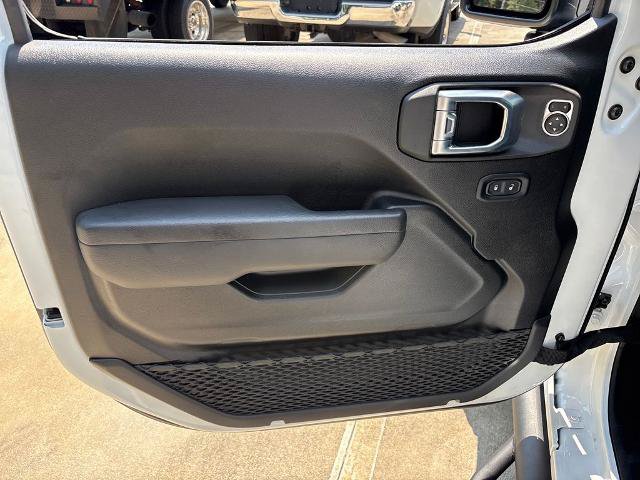 Used 2026 Jeep Gladiator Sport AWD/4WD image 38