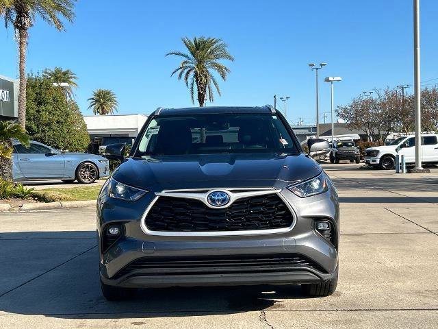Used 2024 Toyota Highlander XLE image 8