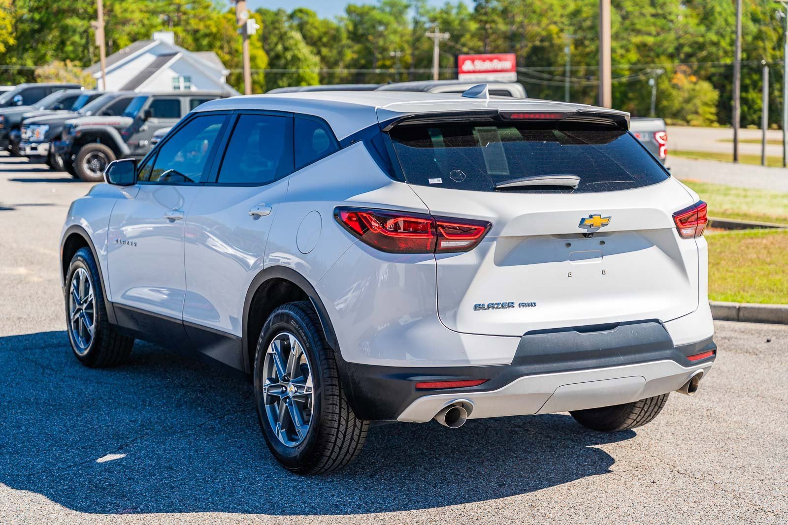 Used 2023 Chevrolet Blazer LT image 3