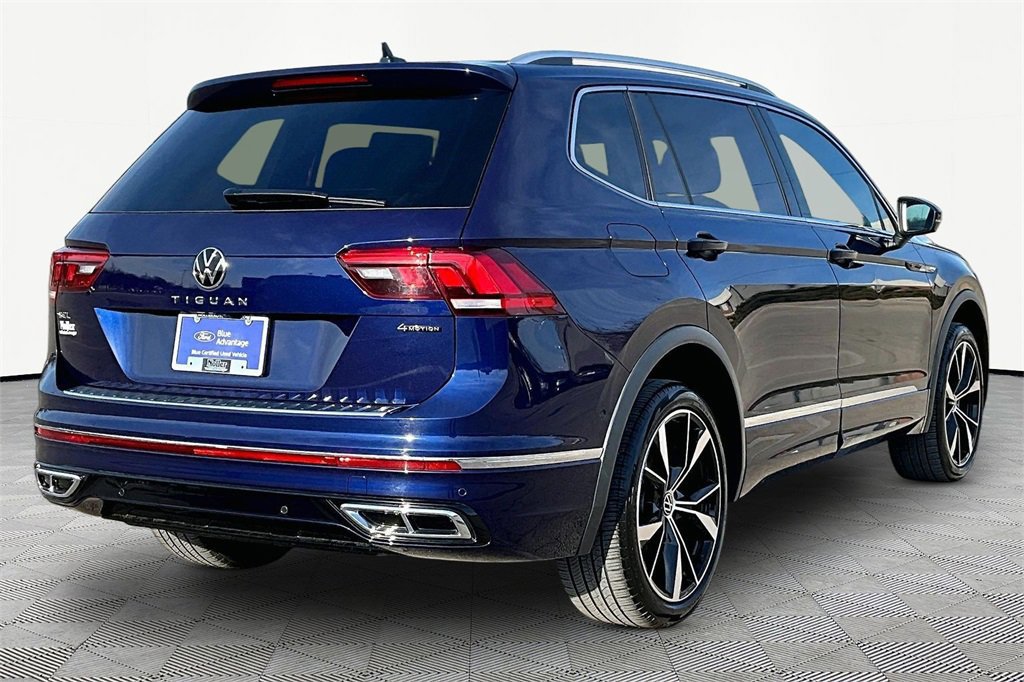 Used 2022 Volkswagen Tiguan SEL R-Line image 4