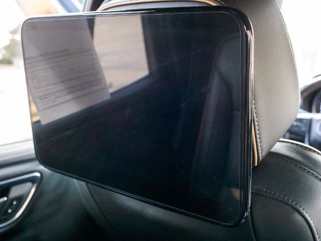 Used 2023 GMC Yukon AT4 w/ Technology Package image 16