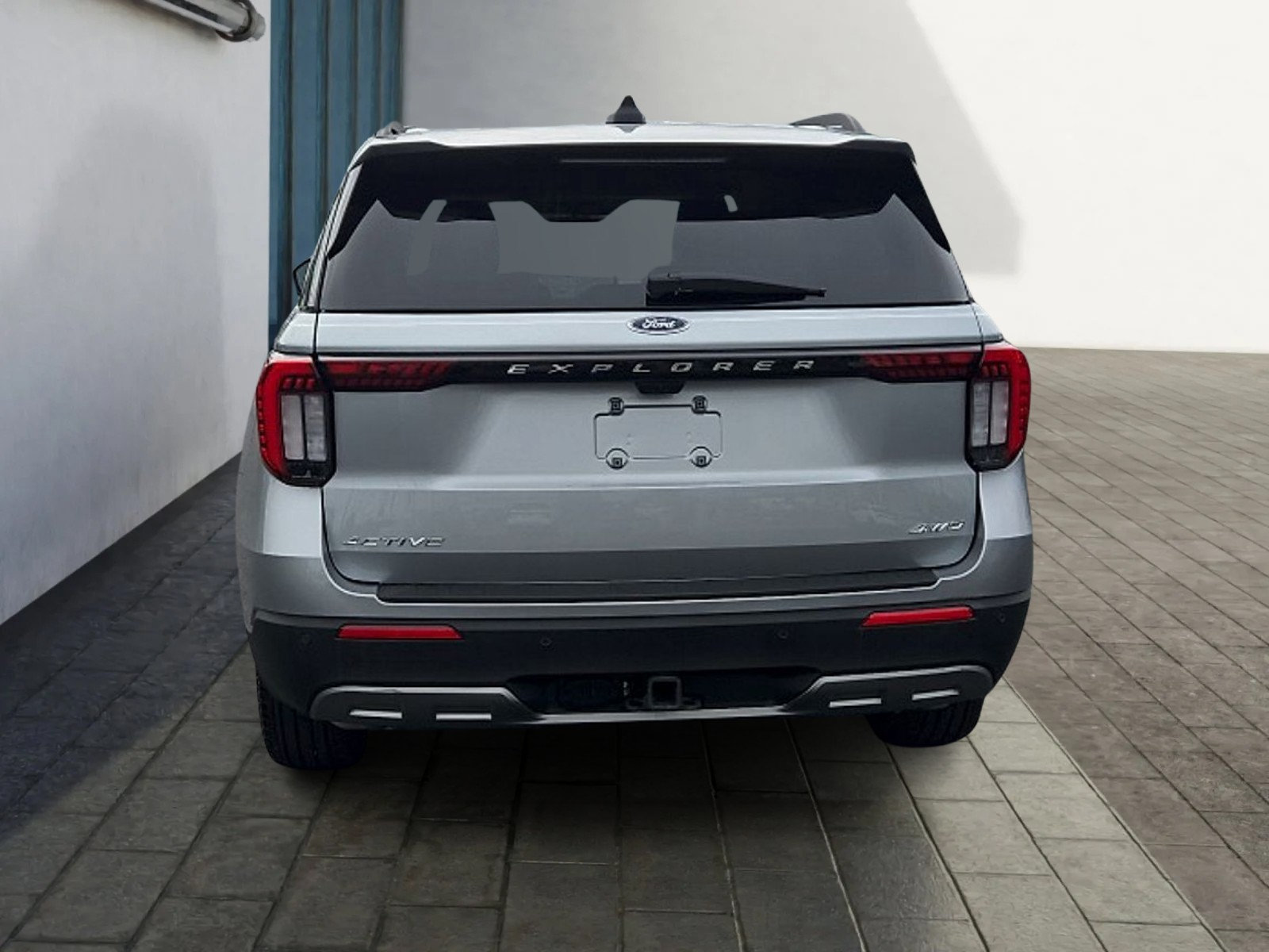 Certified 2025 Ford Explorer Active w/ Active Comfort Package AWD/4WD image 4
