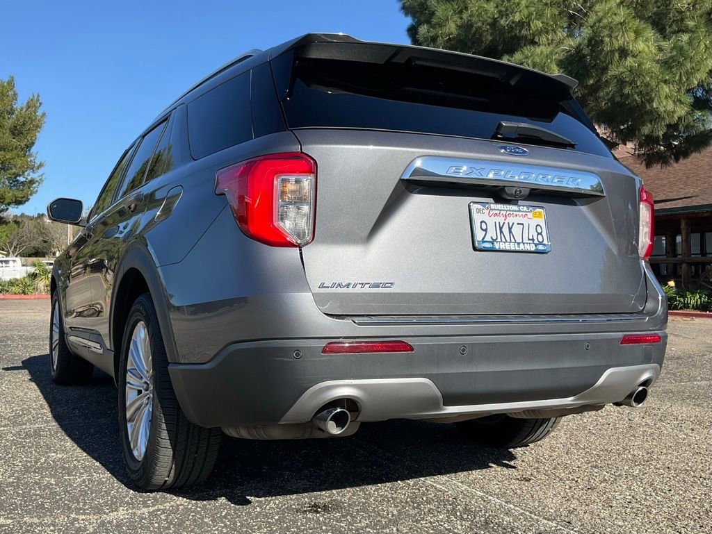 Certified 2021 Ford Explorer Limited w/ Equipment Group 301A image 7