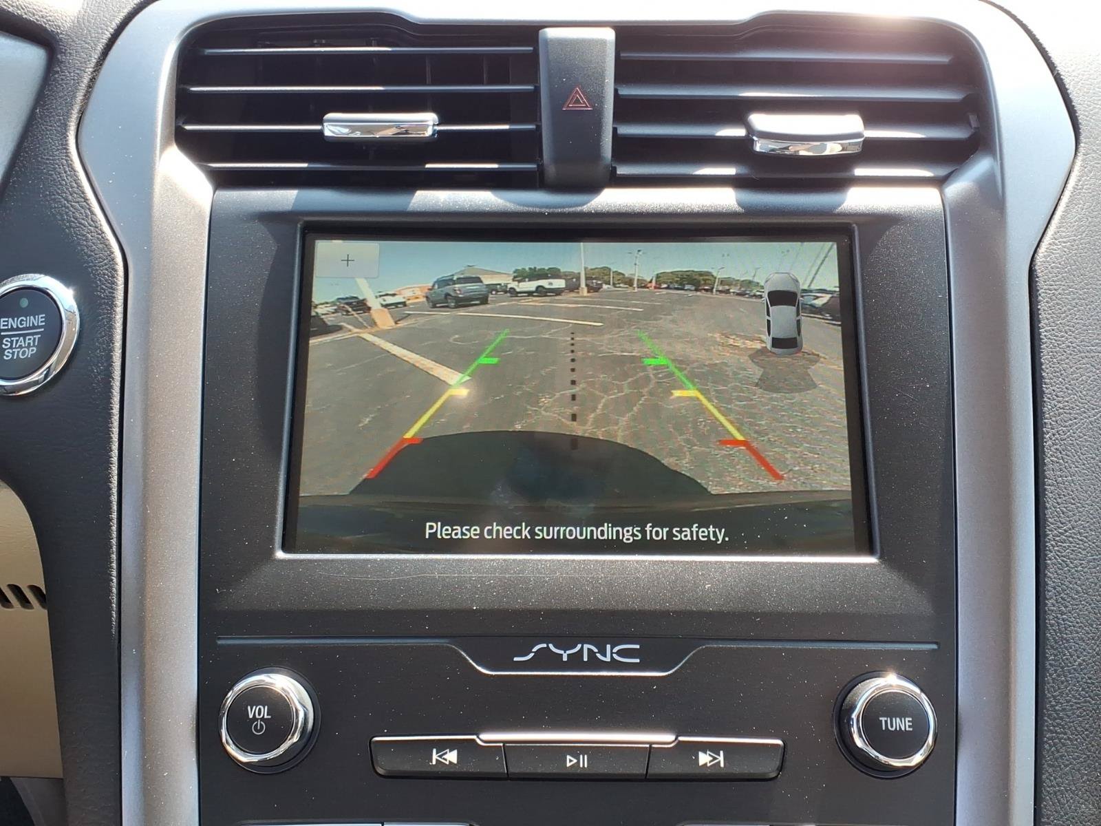 Certified 2020 Ford Fusion SE FWD image 19