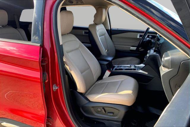 Certified 2020 Ford Explorer XLT w/ Equipment Group 202A RWD image 9