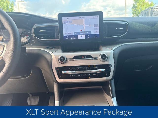 Certified 2024 Ford Explorer XLT w/ Equipment Group 202A RWD image 22