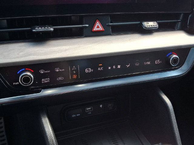 Used 2023 Kia Sportage X-Pro AWD/4WD image 17