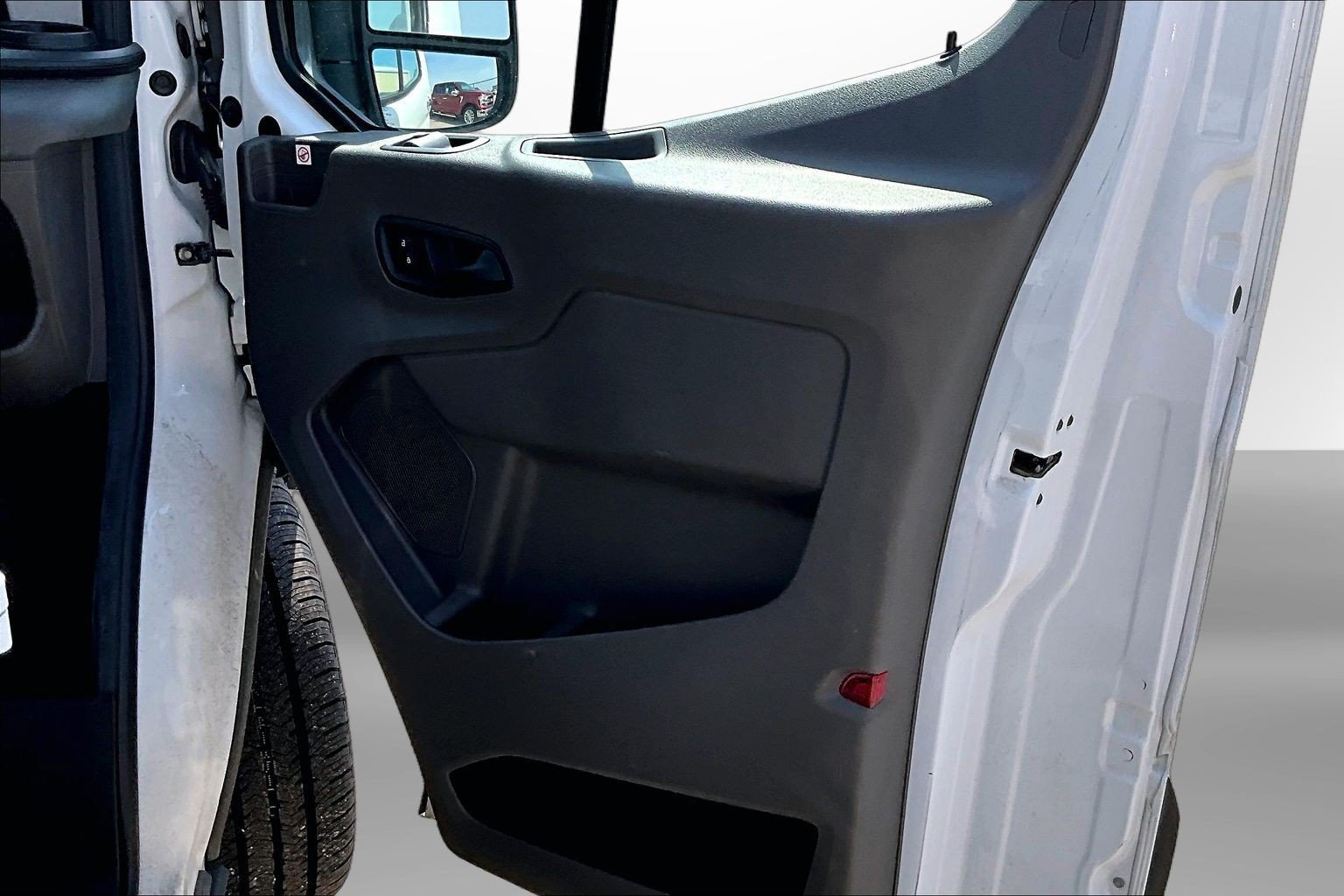 Certified 2020 Ford Transit 350 XLT RWD image 26